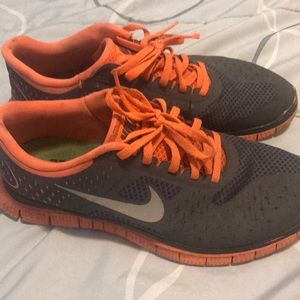 Nike Tennis Shoes